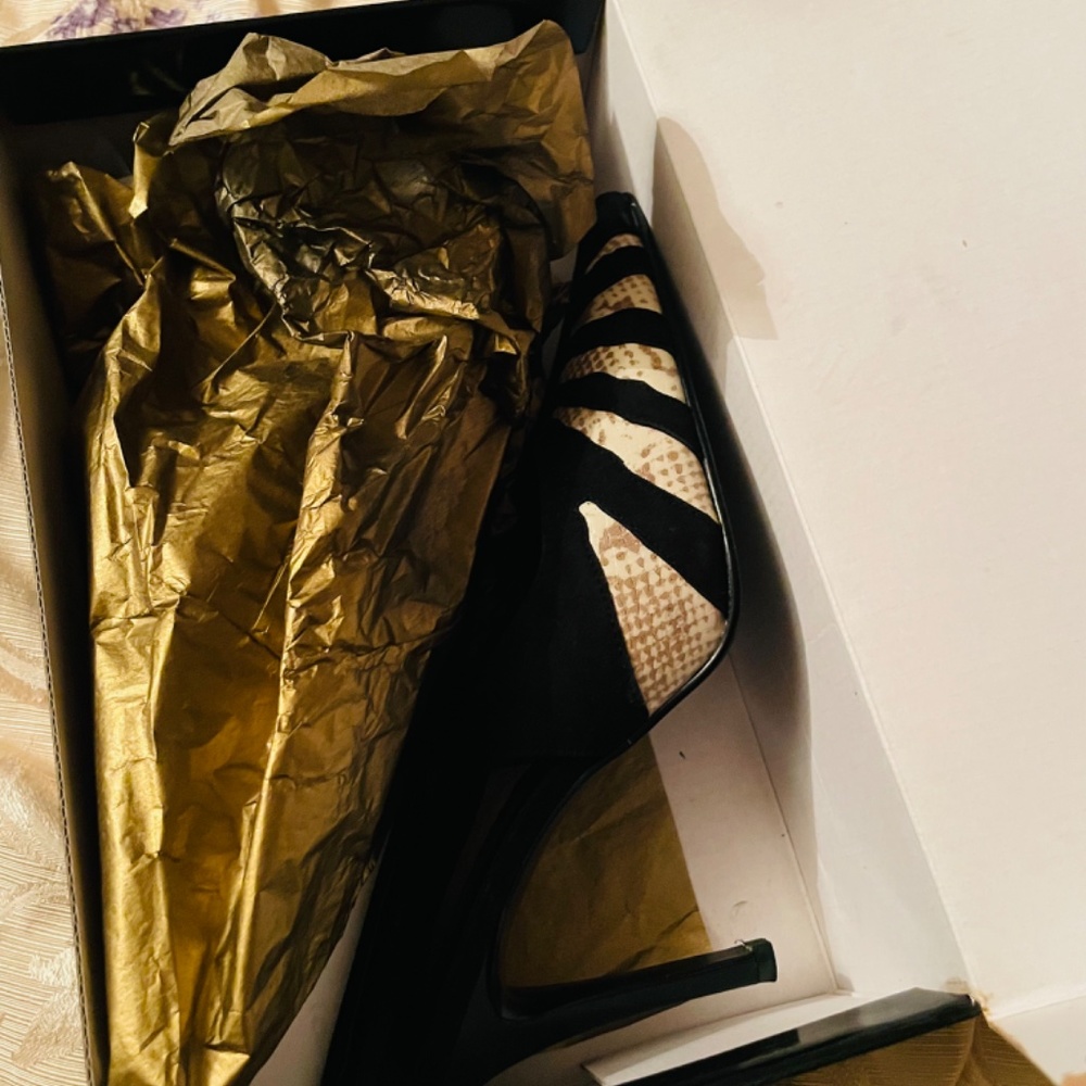 Colin Stuart - Picture 3 of 3